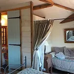 Πανσιόν Domaine De L'escuderia 4*