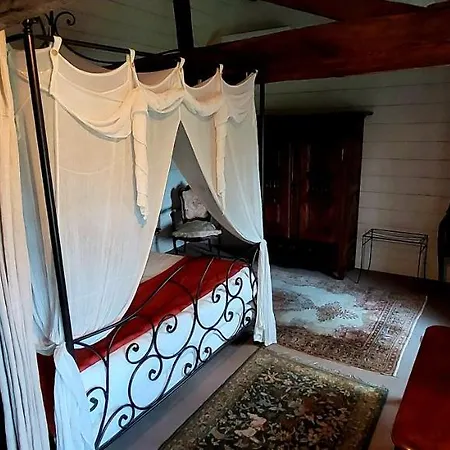 Gasthof Domaine De L'escuderia 4*