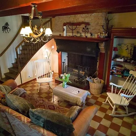 Domaine De L'escuderia Guest house *
