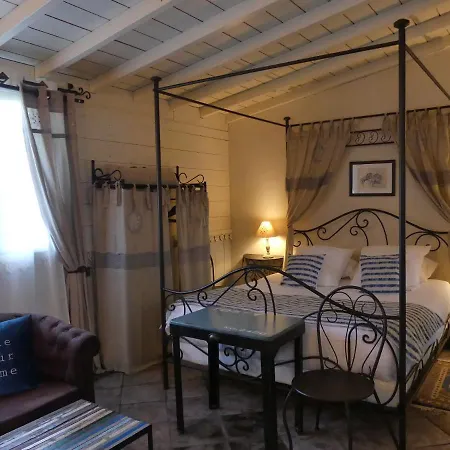 招待所 Domaine De L'escuderia